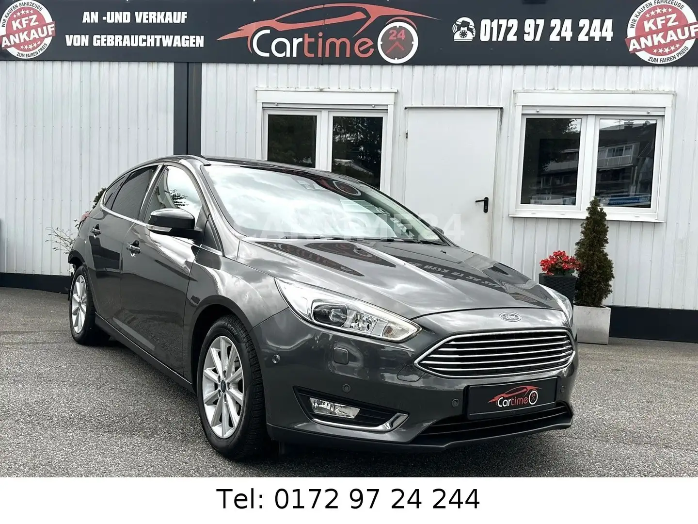 Ford Focus Lim. Titanium*1.HAND*SCHECKHEFT* Grau - 2