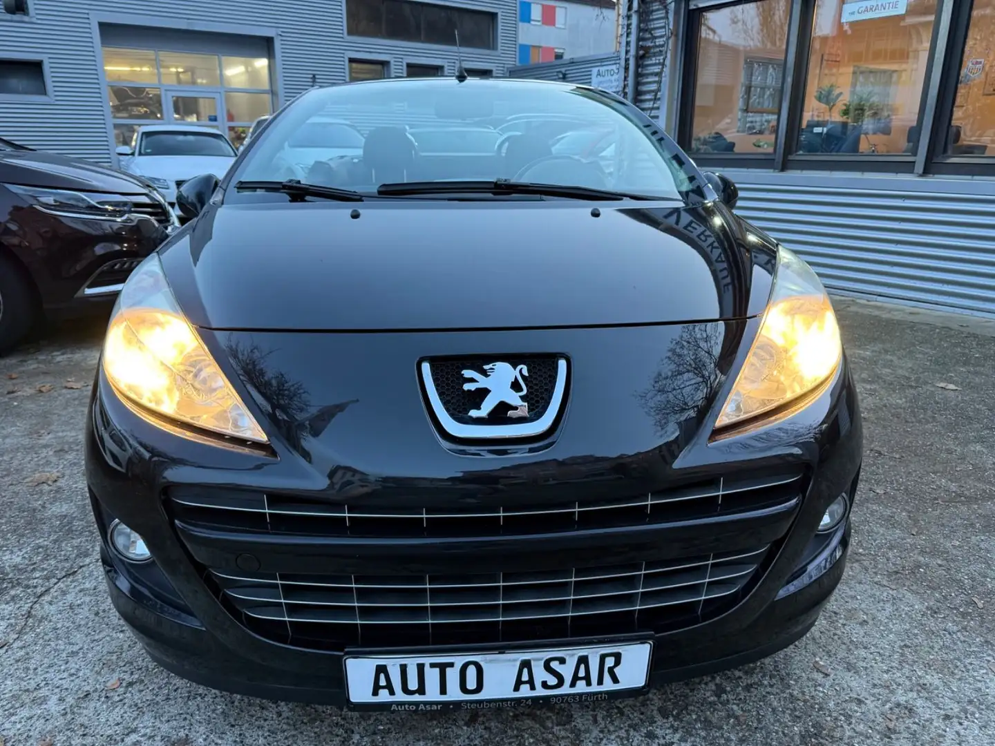 Peugeot 207 CC Cabrio-Coupe Premium Schwarz - 2