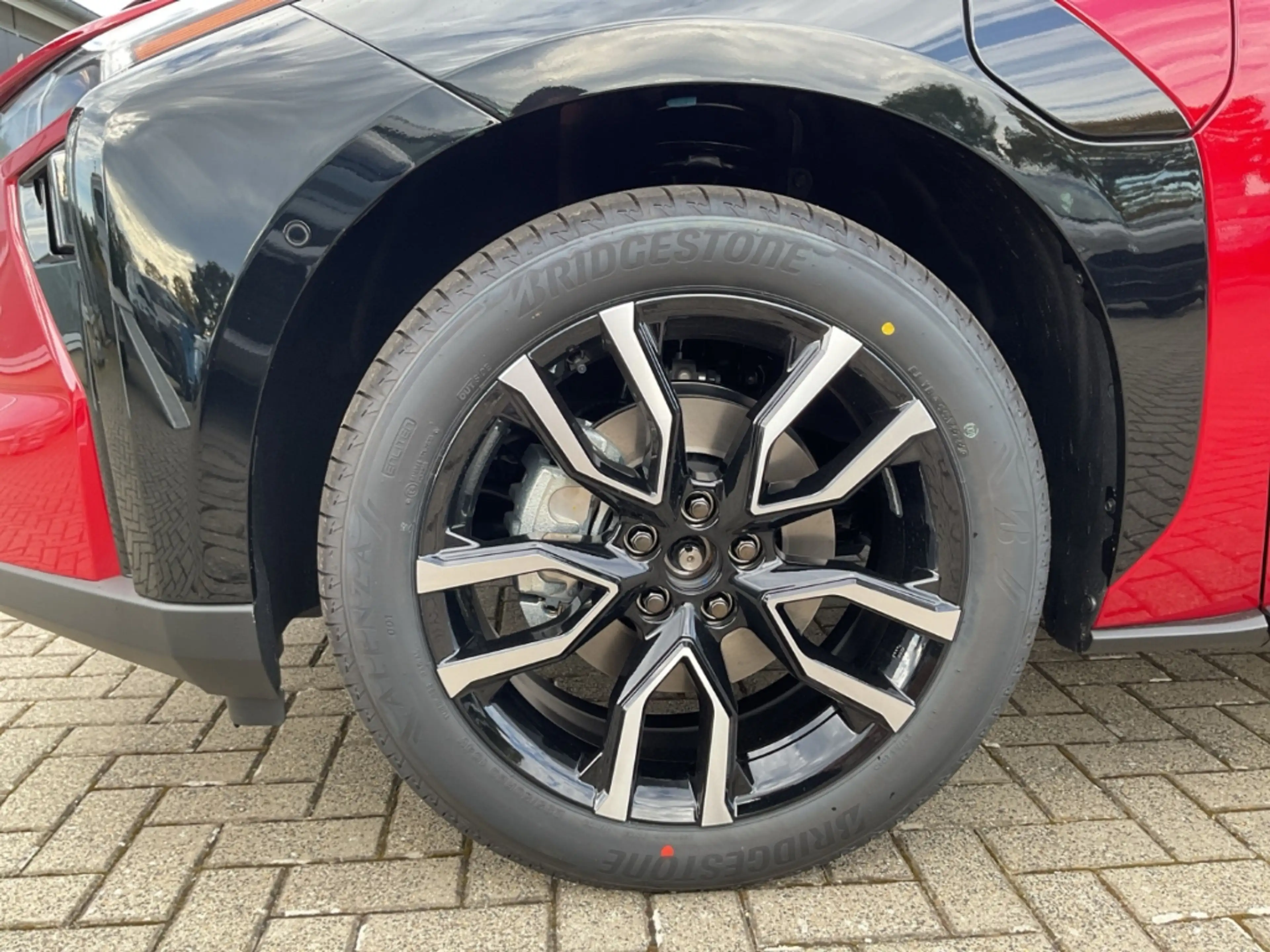Toyota bZ4X AWD Lounge Navi Memory Sitze 360 Kamera Klimasitze — photo 6