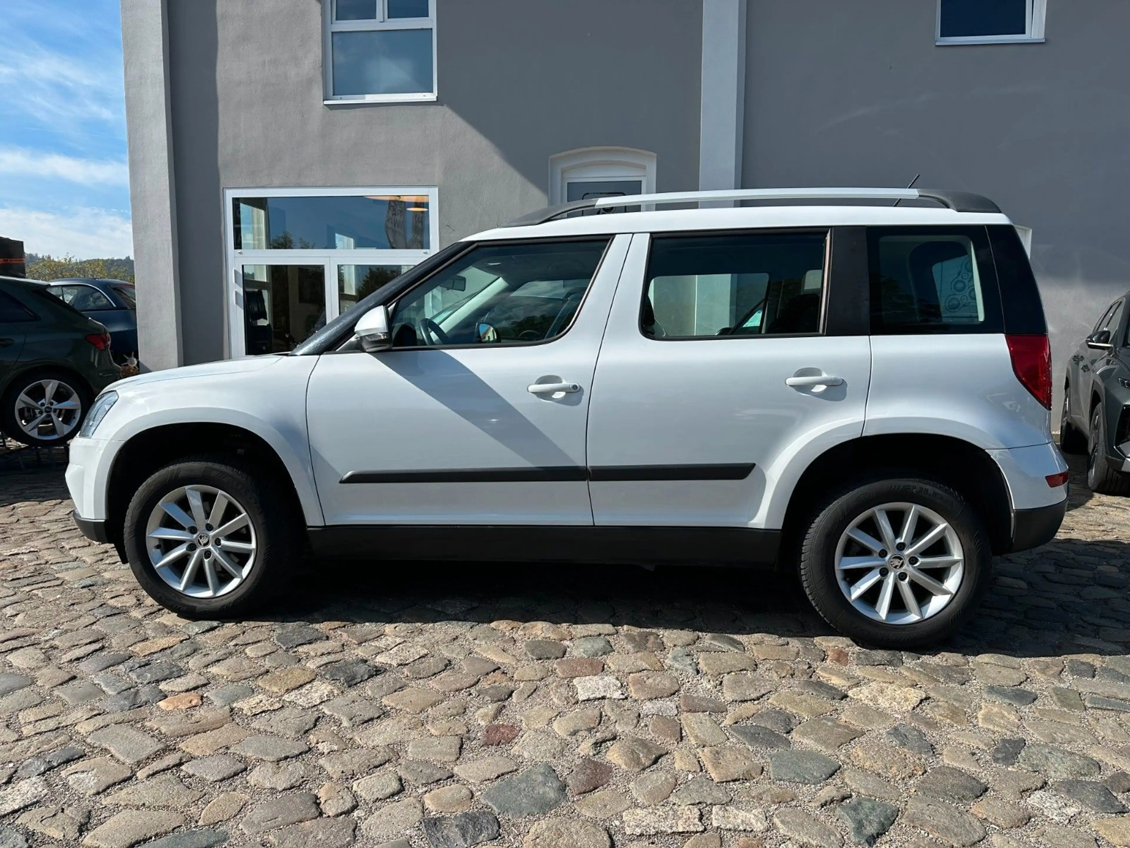 Skoda Yeti Ambition Outdoor Klima Allwetterreifen — photo 3