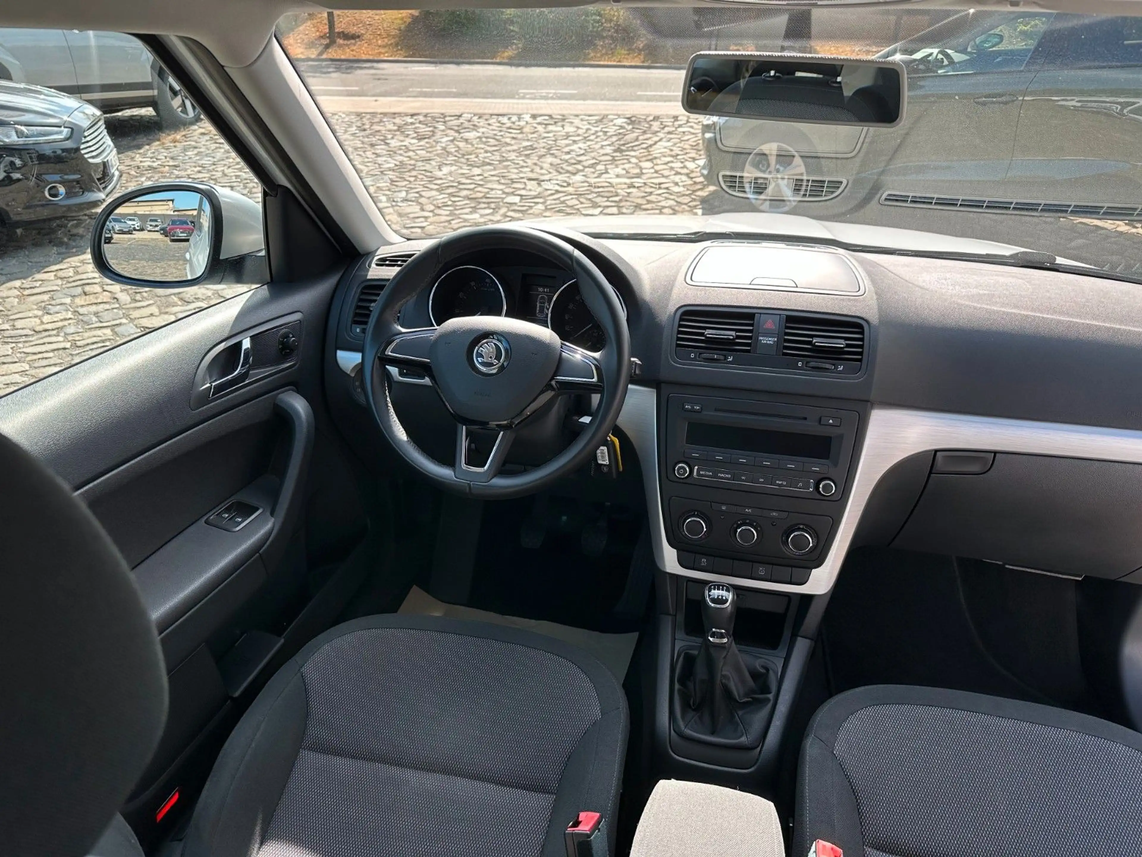Skoda Yeti Ambition Outdoor Klima Allwetterreifen — photo 8