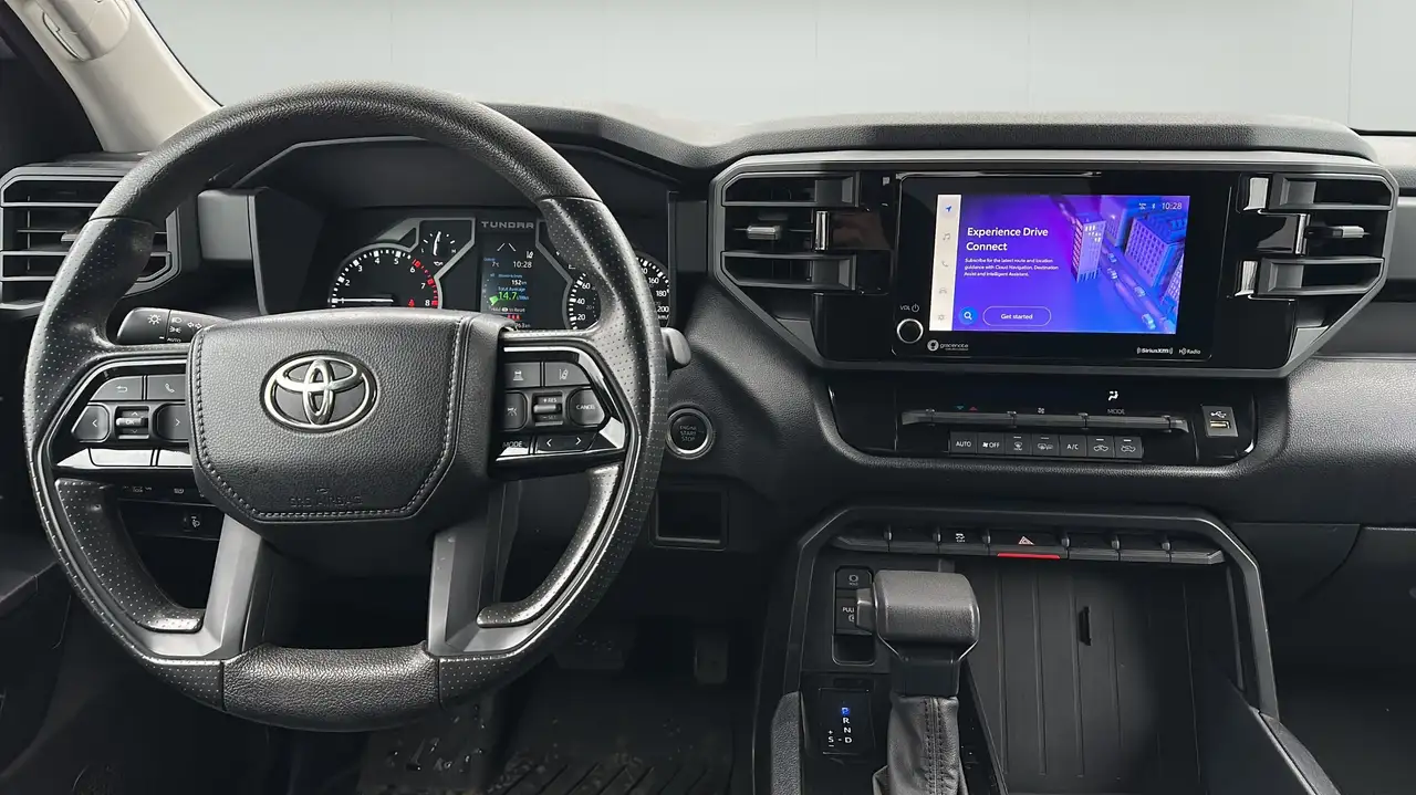 Toyota Tundra снимка Toyota Tundra