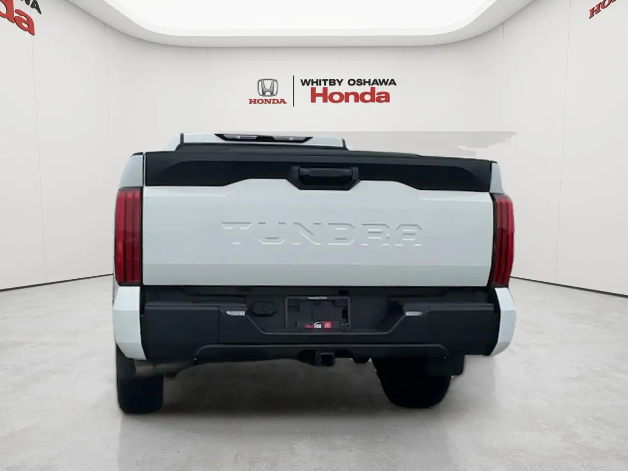 Toyota Tundra снимка Toyota Tundra