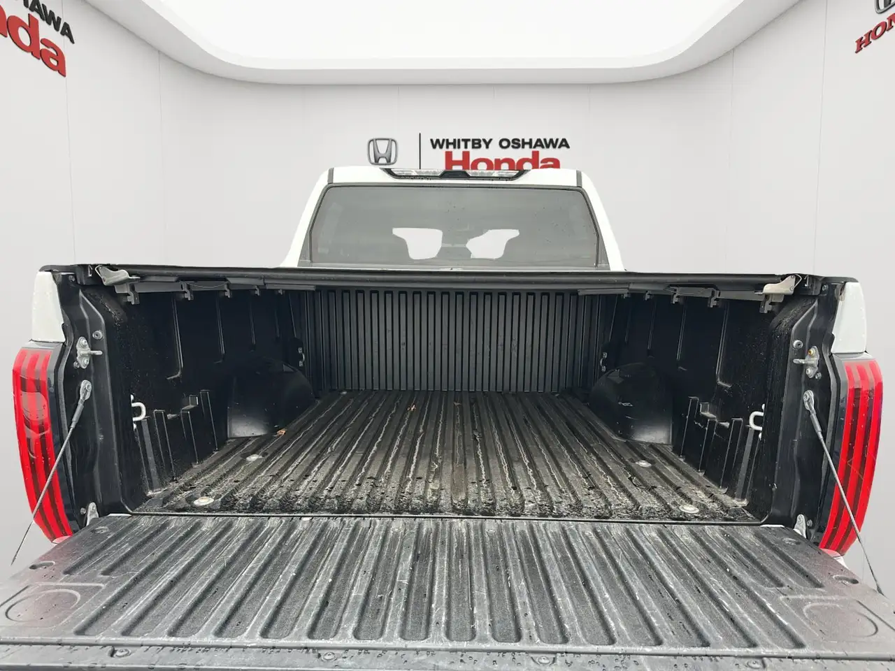 Toyota Tundra снимка Toyota Tundra