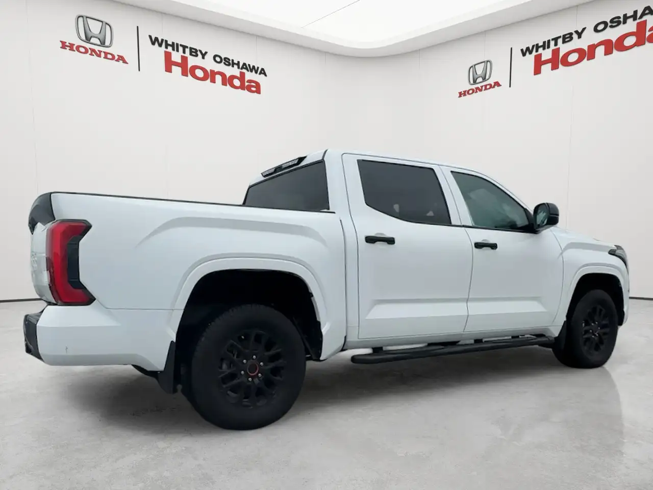 Toyota Tundra снимка Toyota Tundra