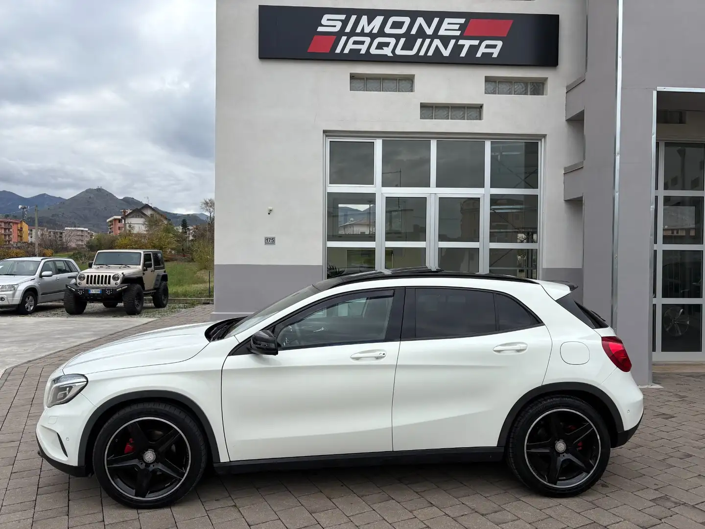 Mercedes-Benz GLA 220 CDI Automatic 4Matic Premium Bianco - 2