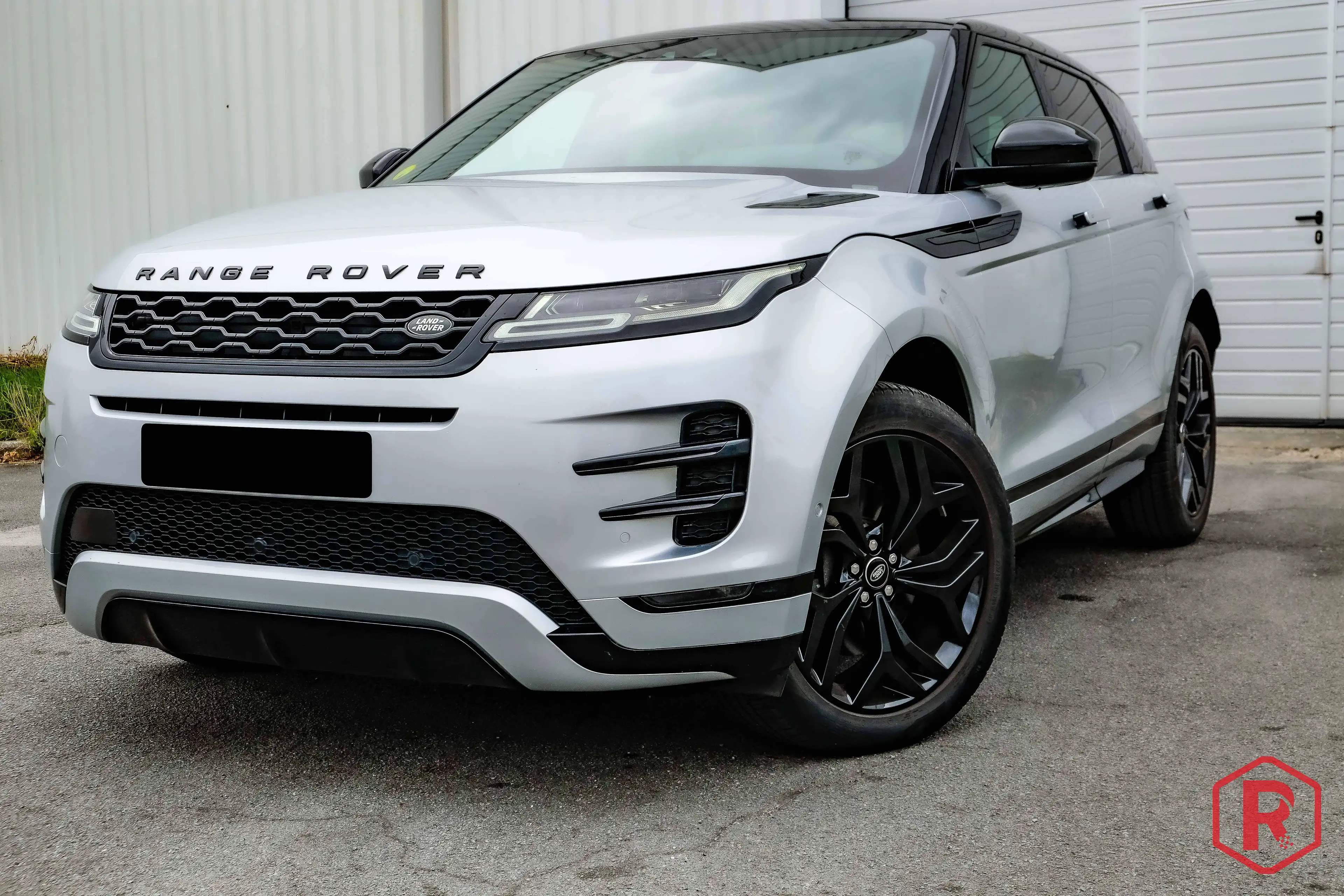 Land Rover Range Rover Evoque R-Dynamic S Meridian D150 4WD