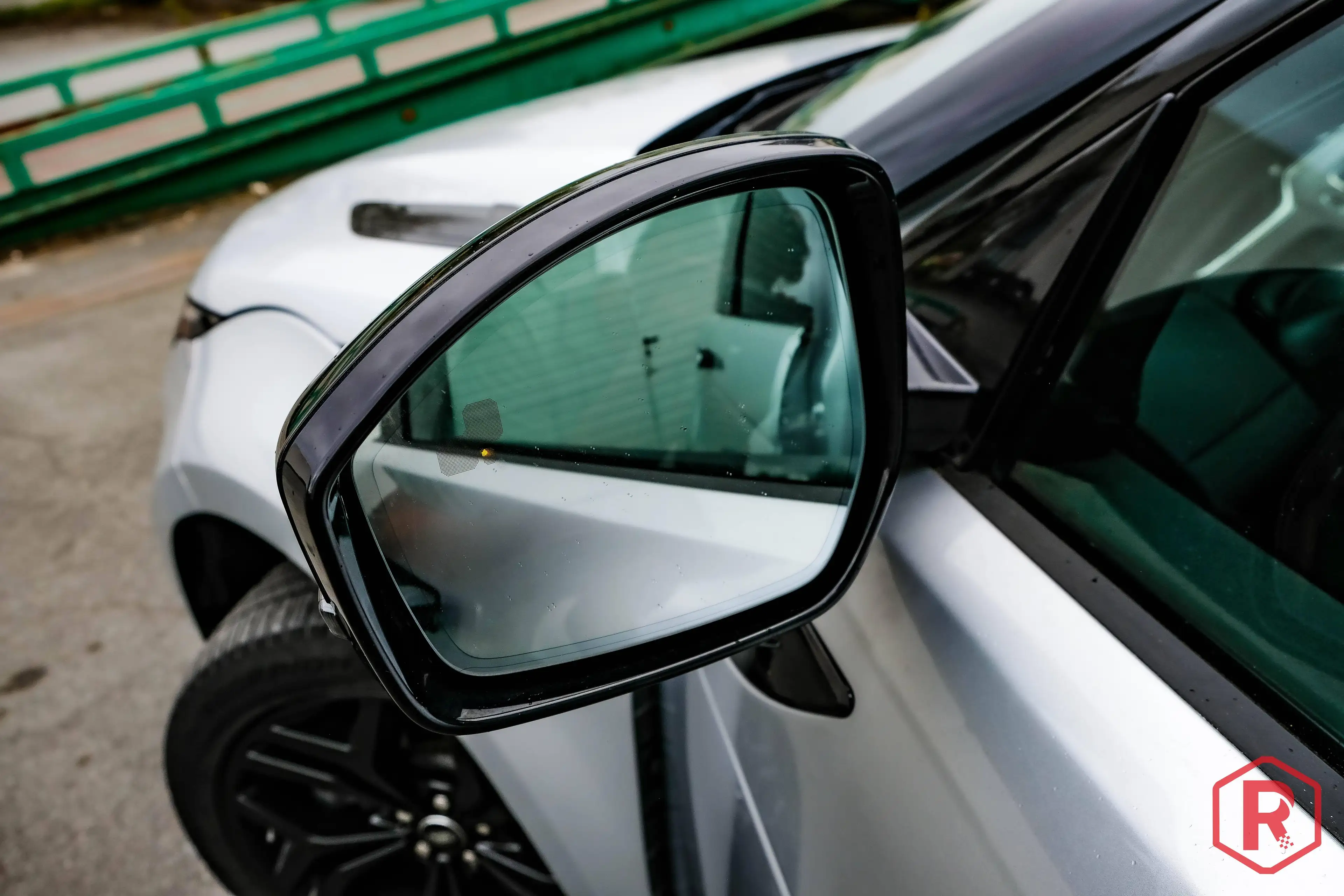 Land Rover Range Rover Evoque R-Dynamic S Meridian D150 4WD — photo 13
