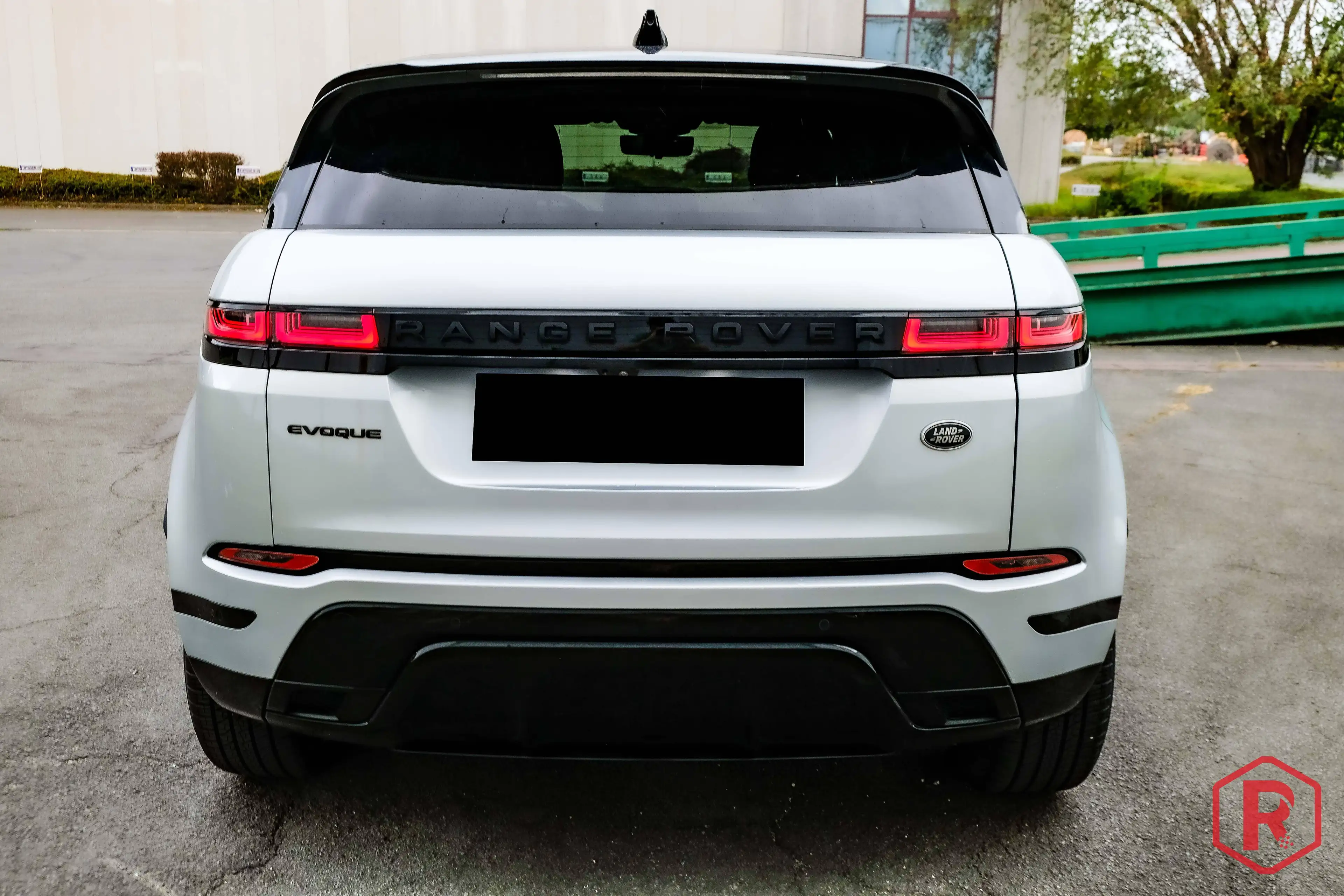 Land Rover Range Rover Evoque R-Dynamic S Meridian D150 4WD — photo 6