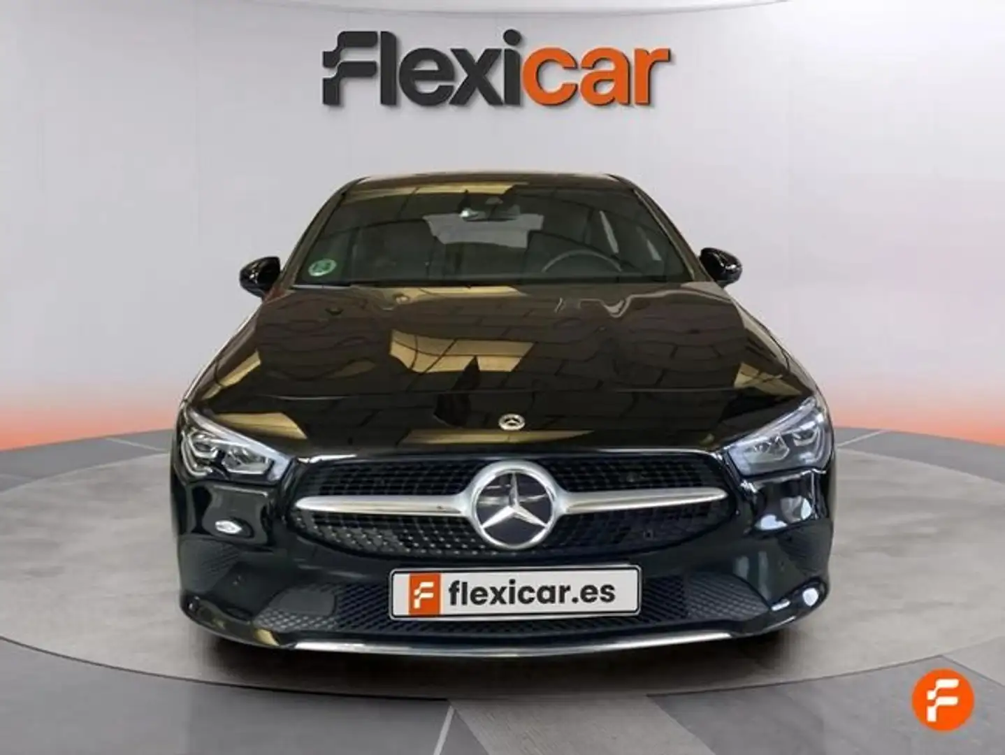 Mercedes-Benz CLA 180 Shooting Brake Negro - 2