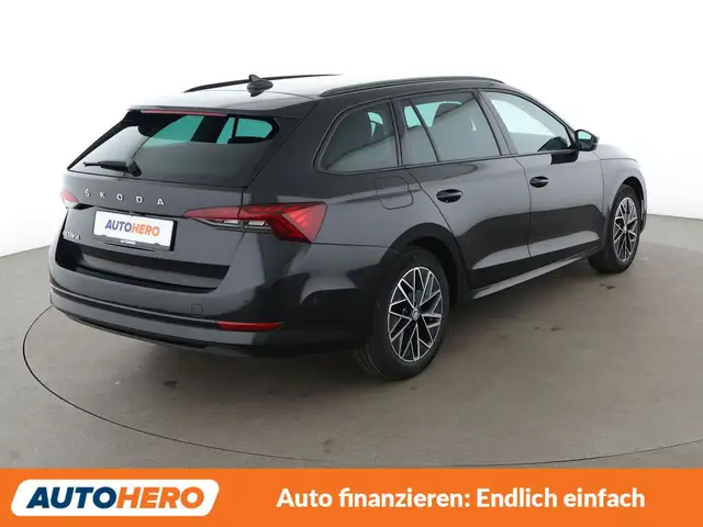 Skoda Octavia view 6