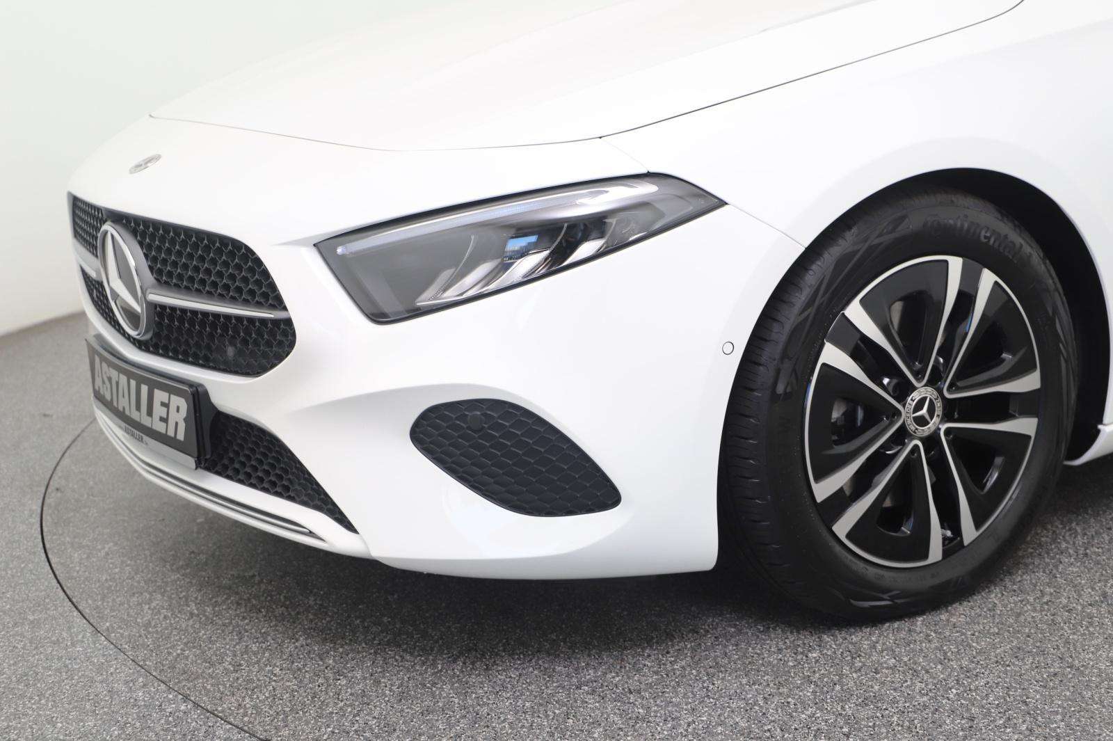 Mercedes-Benz A 220