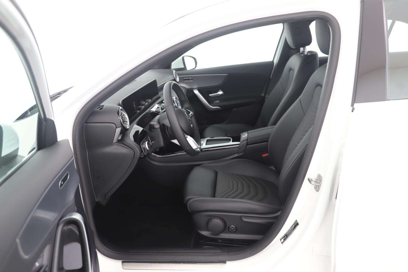 Mercedes-Benz A 220