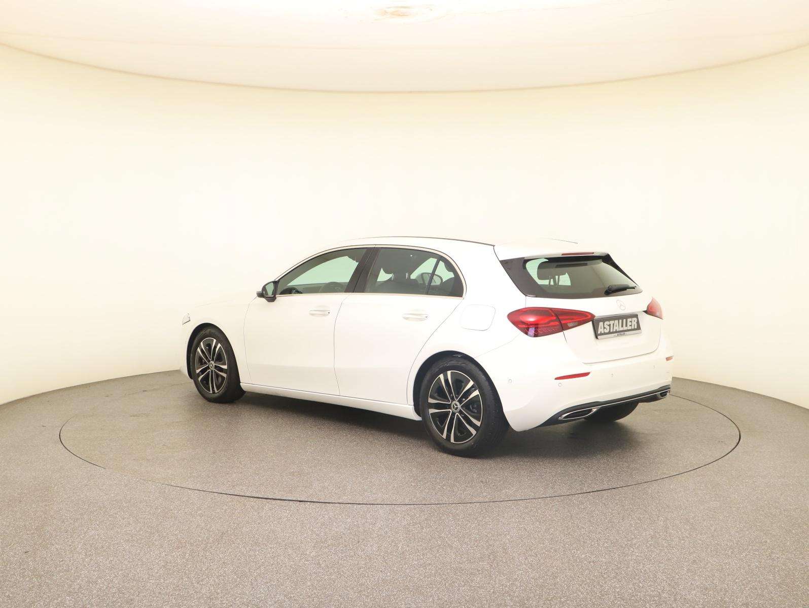 Mercedes-Benz A 220