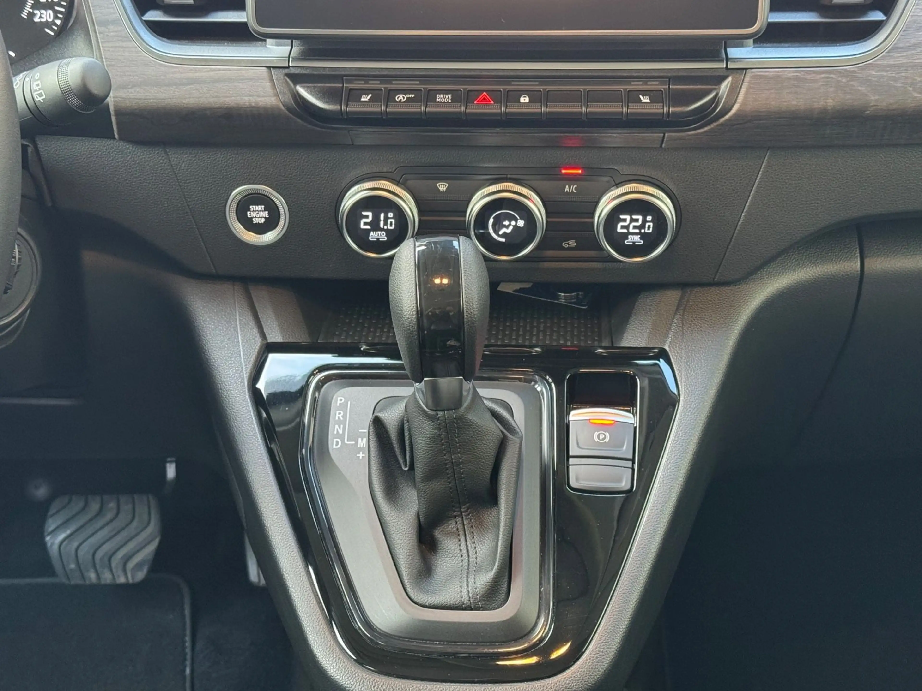 Renault Kangoo III Techno 1.3l Automatik 131PS Navi/LED — photo 13