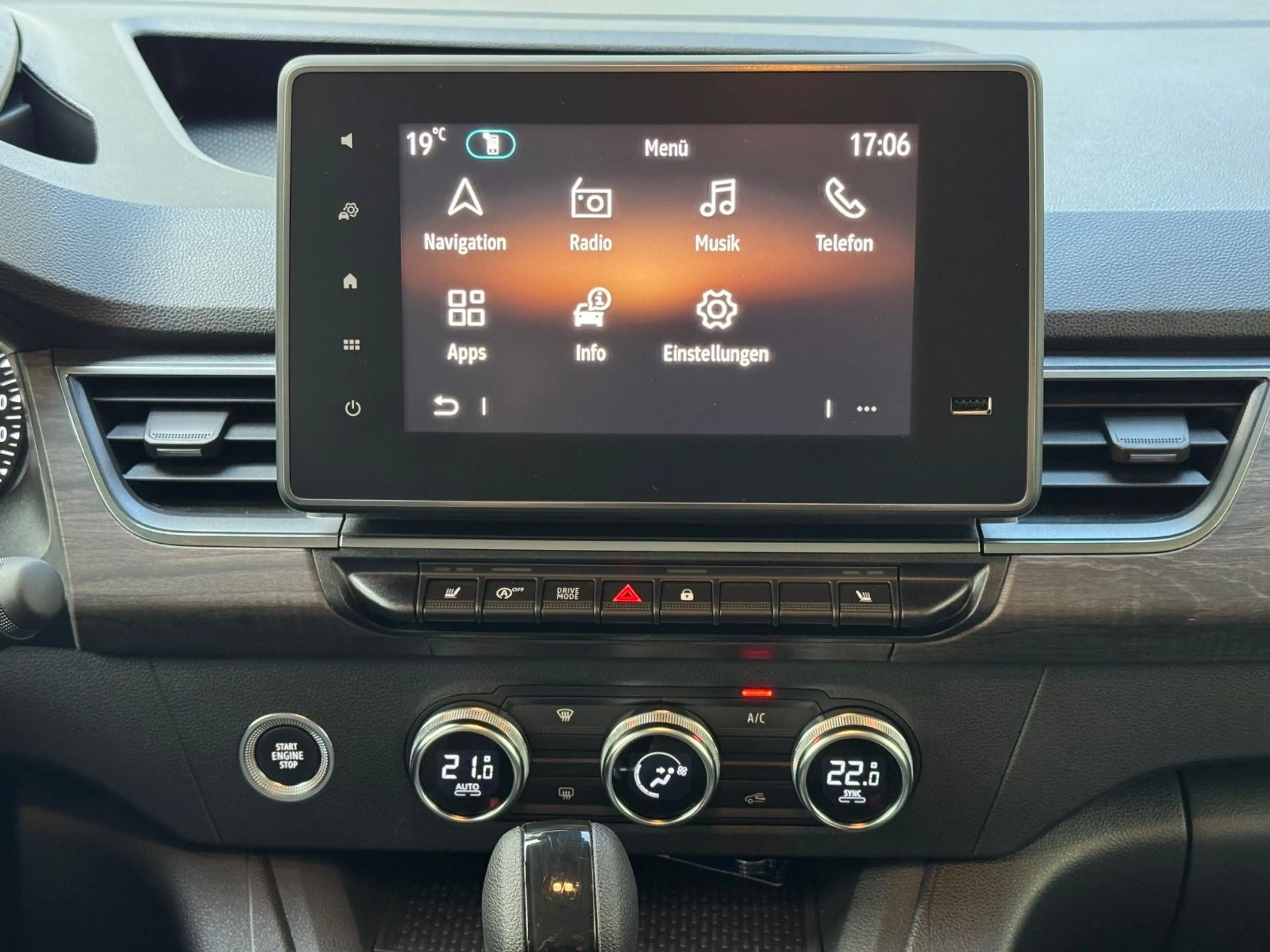 Renault Kangoo III Techno 1.3l Automatik 131PS Navi/LED — photo 11