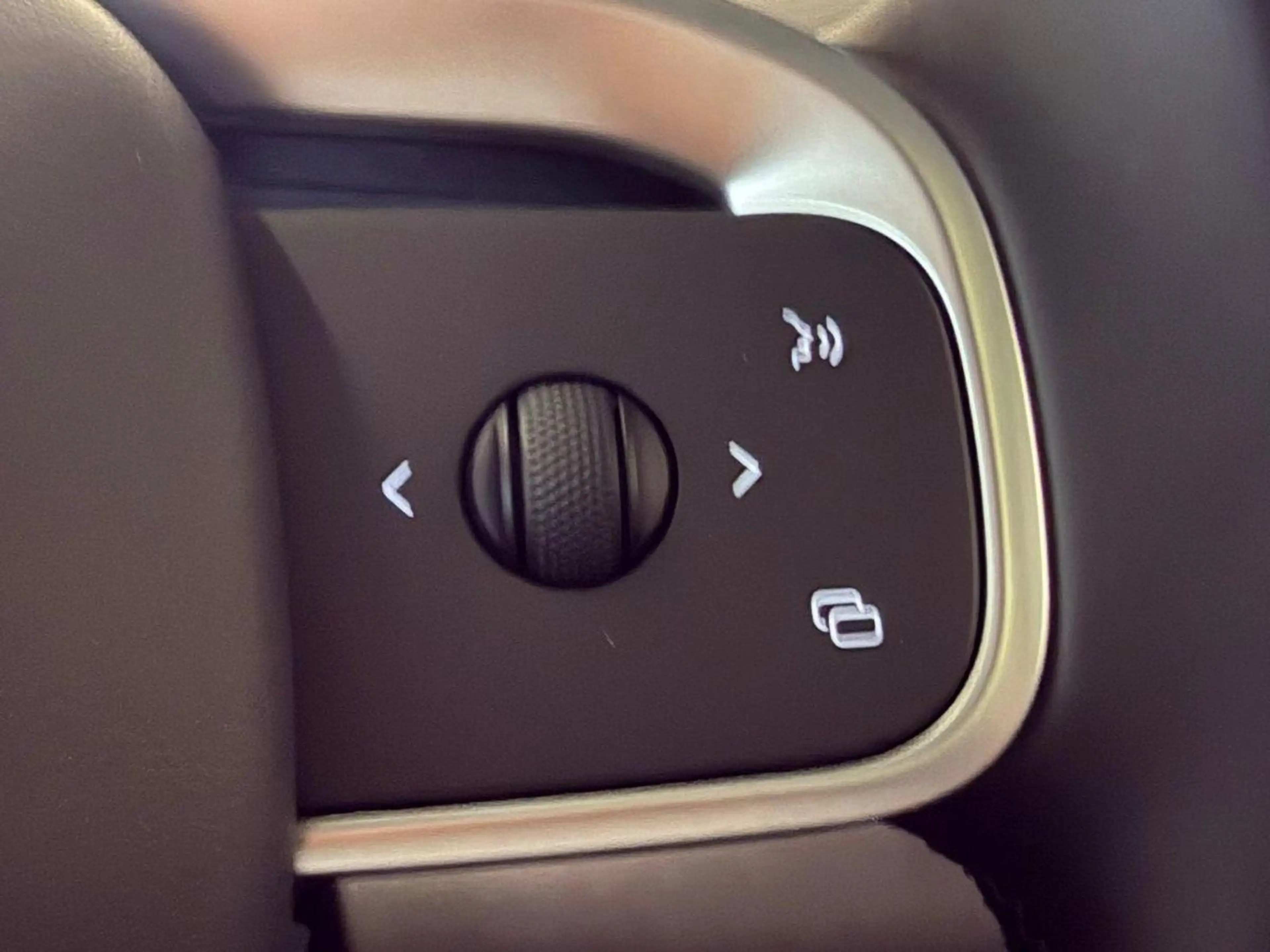 Leapmotor C10 REEV Hybrid EV Design - ACC/PANO/WP/NAVI/360° — photo 14