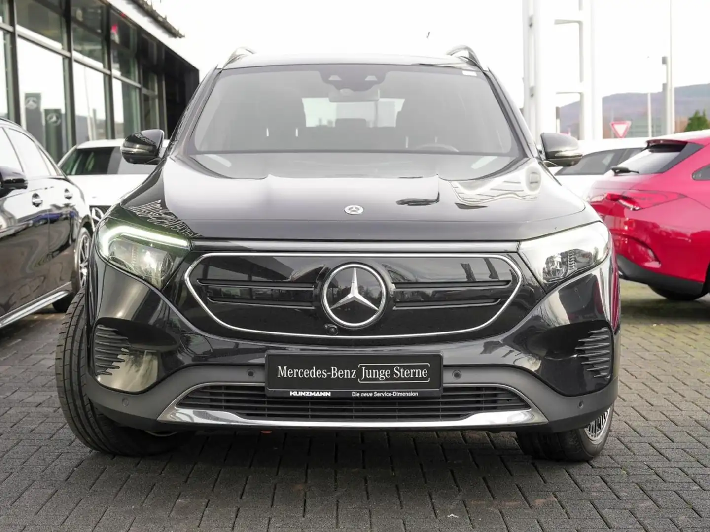 Mercedes-Benz EQB 350 4M Progressive Panorama 7-Sitzer 360° Noir - 2