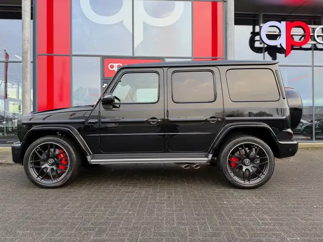 Mercedes-Benz G-Class view 4