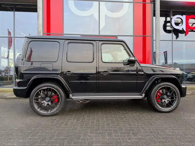 Mercedes-Benz G-Class view 5