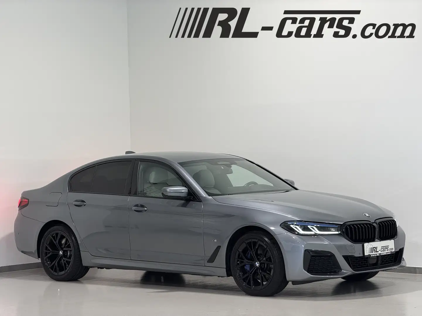 BMW 530 e xDrive G30 LCI Aut/M-Sport/CockpitPRO/HEAD-UP/AH Grau - 1