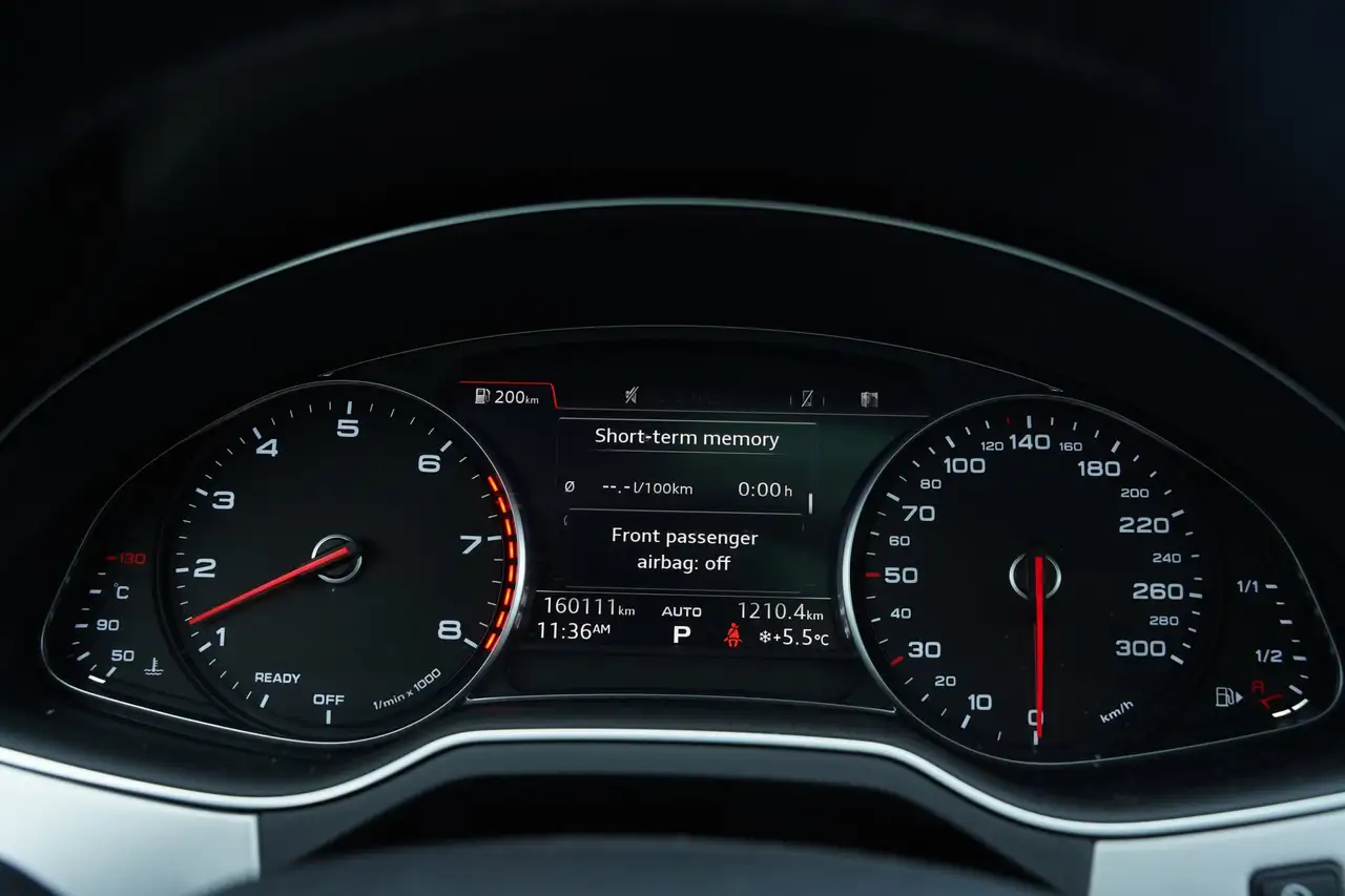Audi Q7 снимка Audi Q7