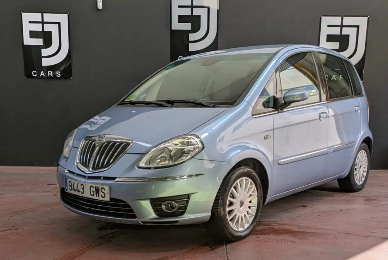 Lancia MUSA 1.4 16v Platino Plateado - 1
