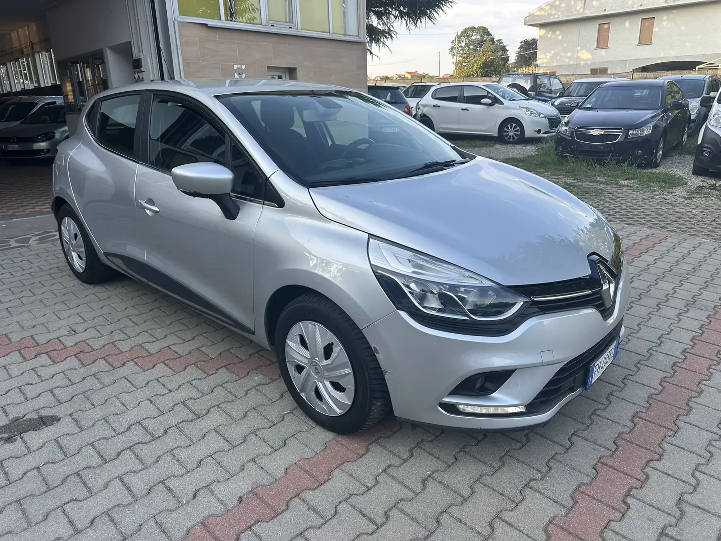 Renault Clio 0.9 tce energy Zen Gpl 90cv - 2