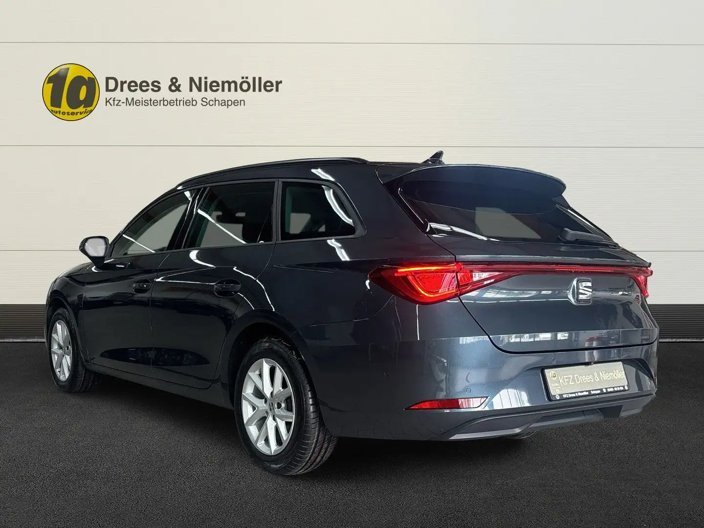 SEAT Leon Sportstourer Style+APP+Kamera+DAB+Navi+LHZ+ Grau - 2