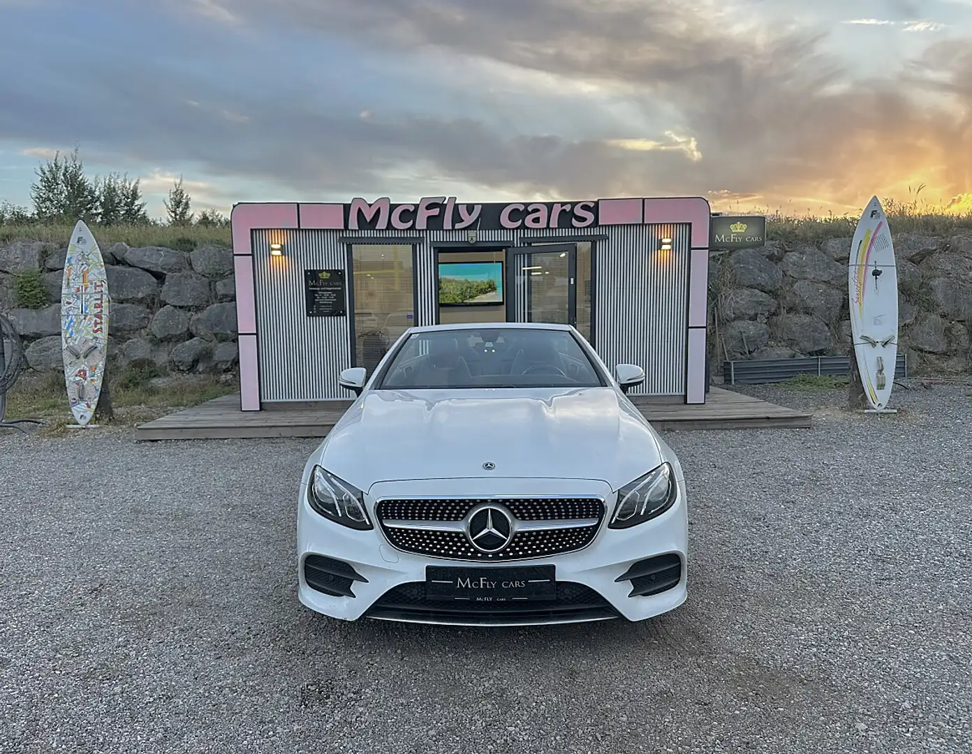 Mercedes-Benz E 220 d AMG-Line Weiß - 1