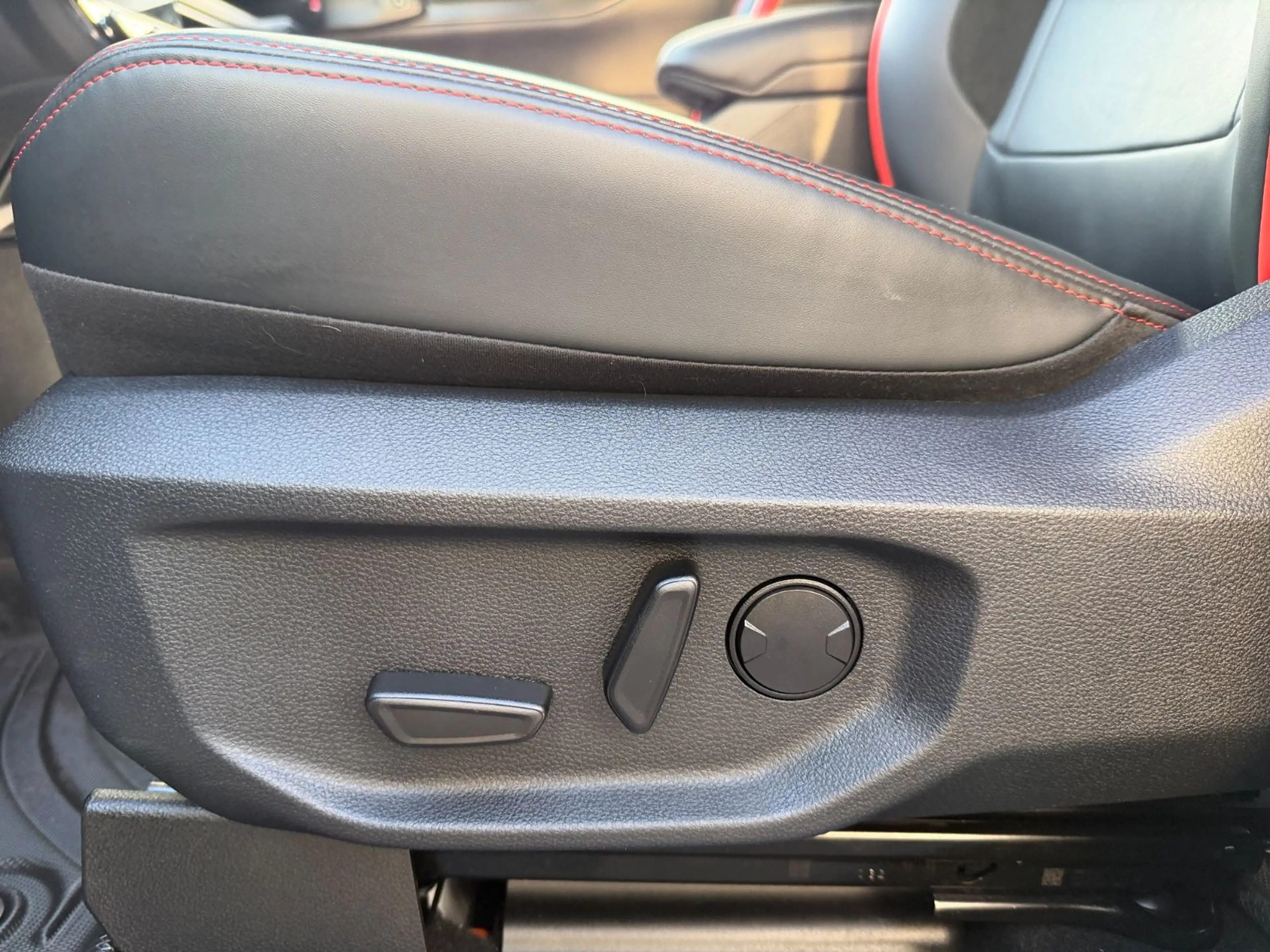 Ford Ranger Raptor e-4WD Doppelkabine — photo 11