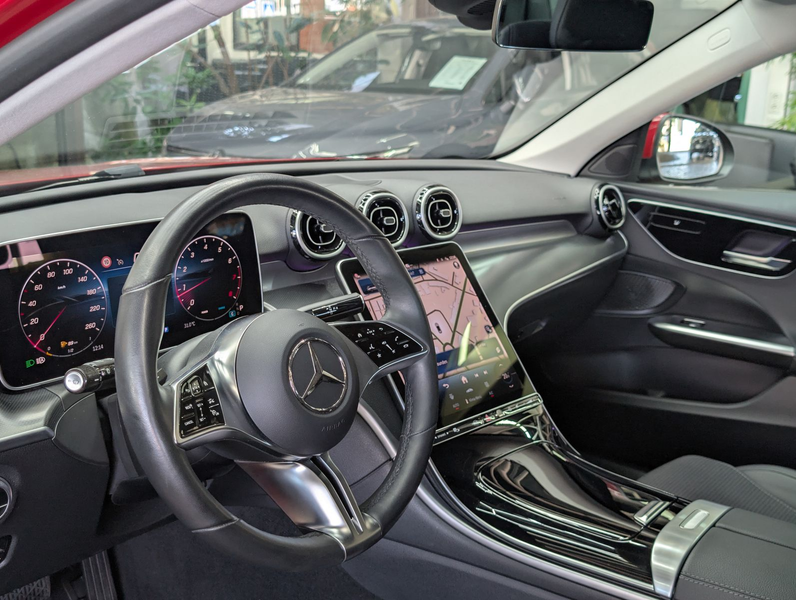Mercedes-Benz C 180 T AVANTGARDE MBUX AHK KAM VIRT AMBI WINTER — photo 12