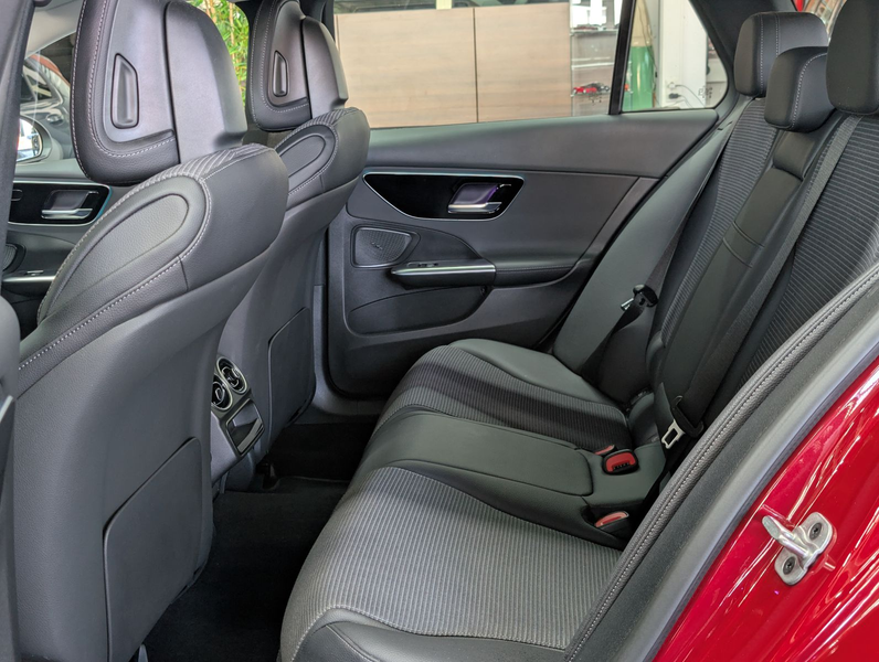 Mercedes-Benz C 180 T AVANTGARDE MBUX AHK KAM VIRT AMBI WINTER — photo 14