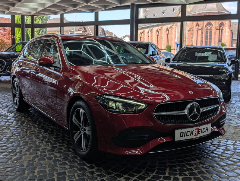Mercedes-Benz C 180 T AVANTGARDE MBUX AHK KAM VIRT AMBI WINTER
