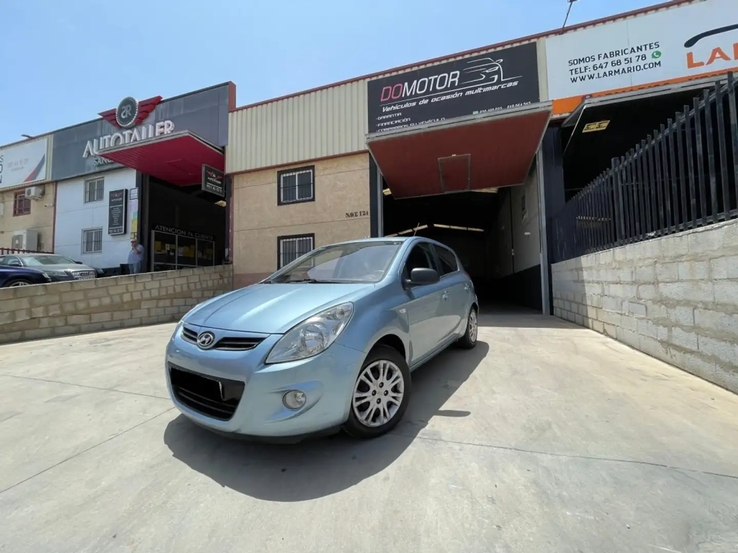 Hyundai i20 1.4CRDI Comfort Bleu - 1