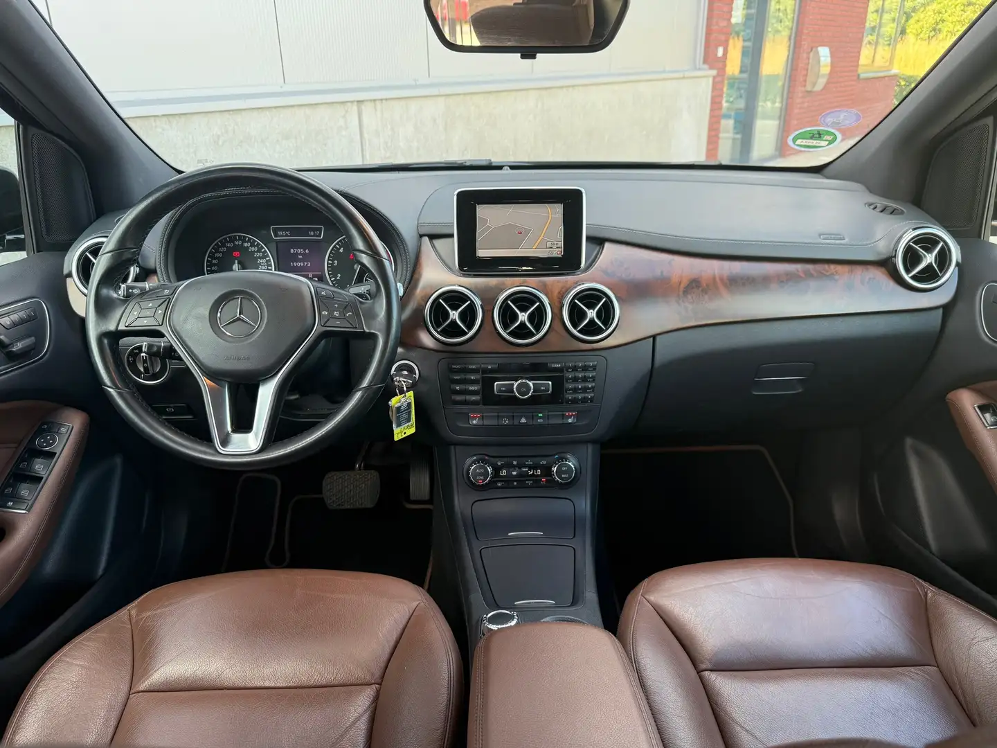 Mercedes-Benz B 200 Avantgarde|Navi|LEER|BT|NAP| Zwart - 2