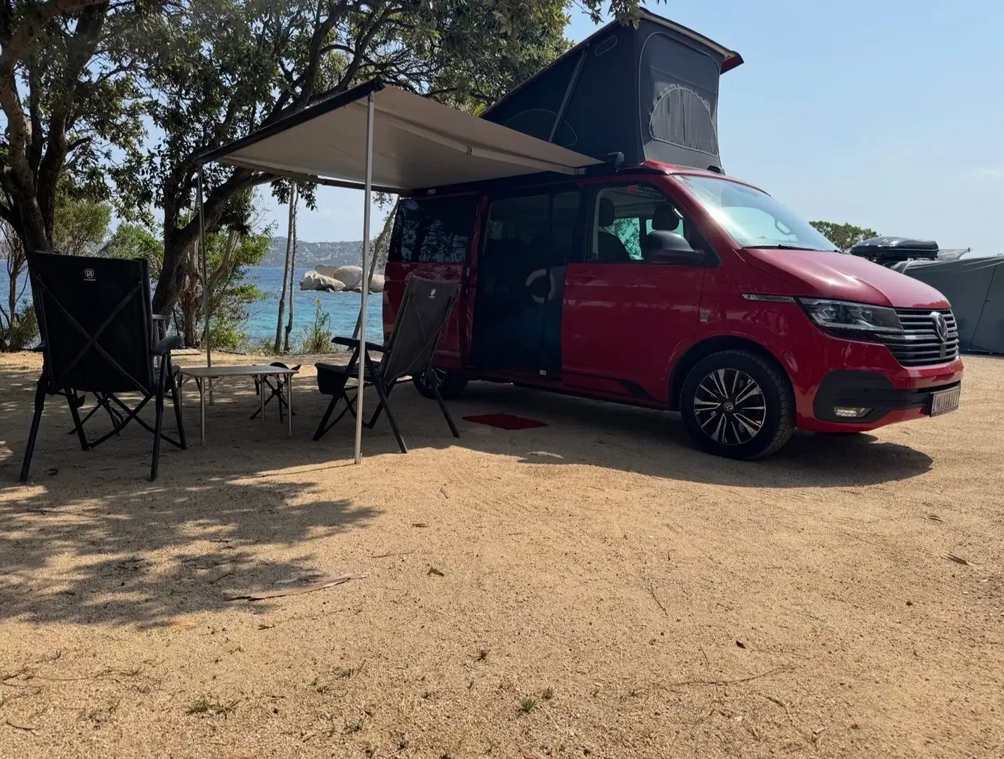 Volkswagen T6.1 California Beach Edition Rot - 2