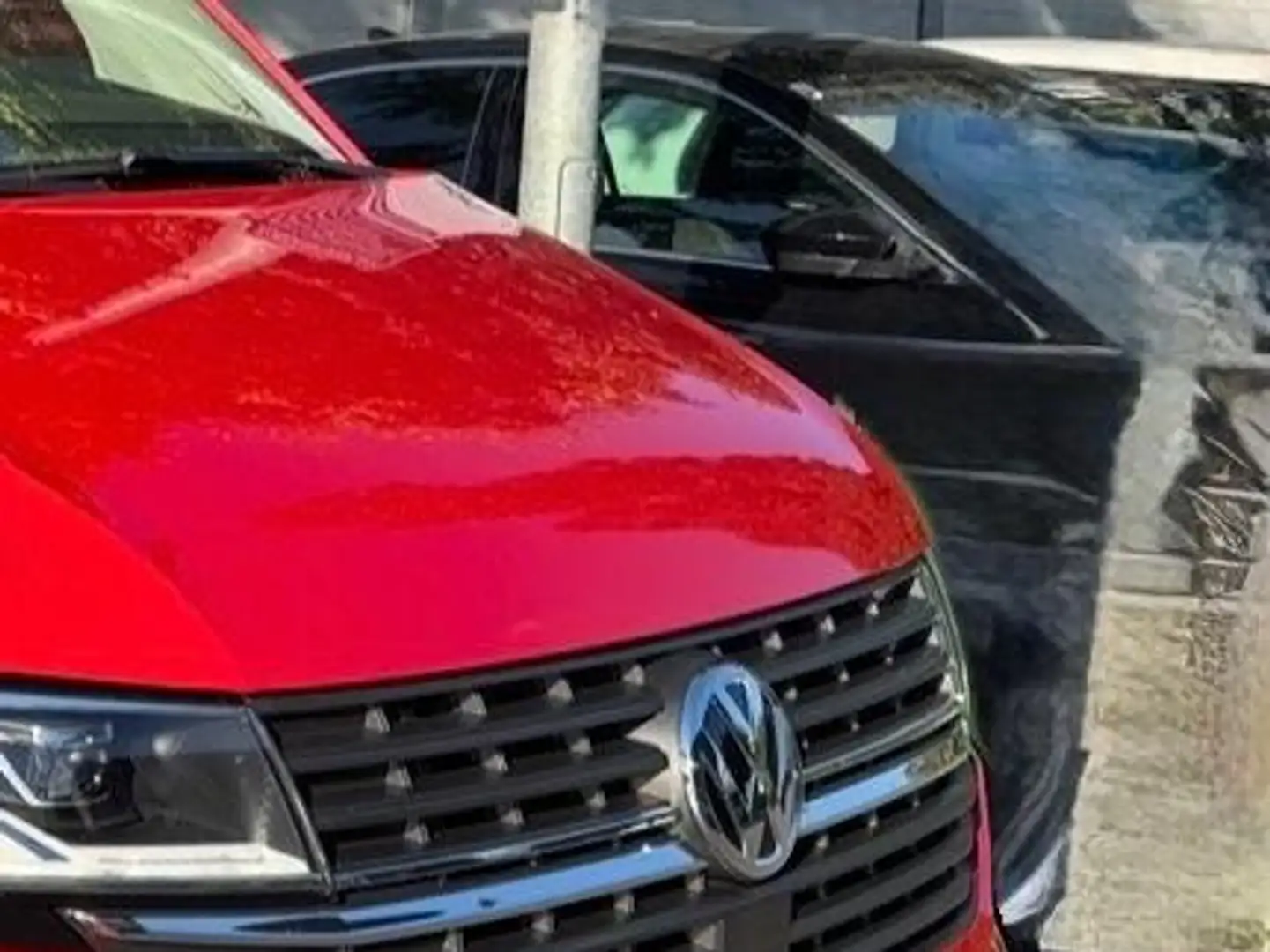 Volkswagen T6.1 California Beach Edition Rot - 1