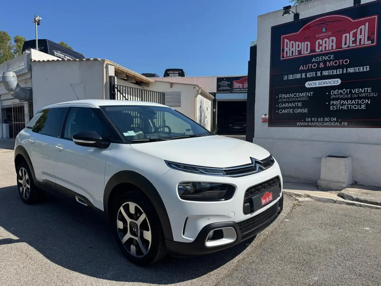 Citroen C4 Cactus C4 Cactus 1.2 110CH  Shine PHASE 2 Blanc - 1