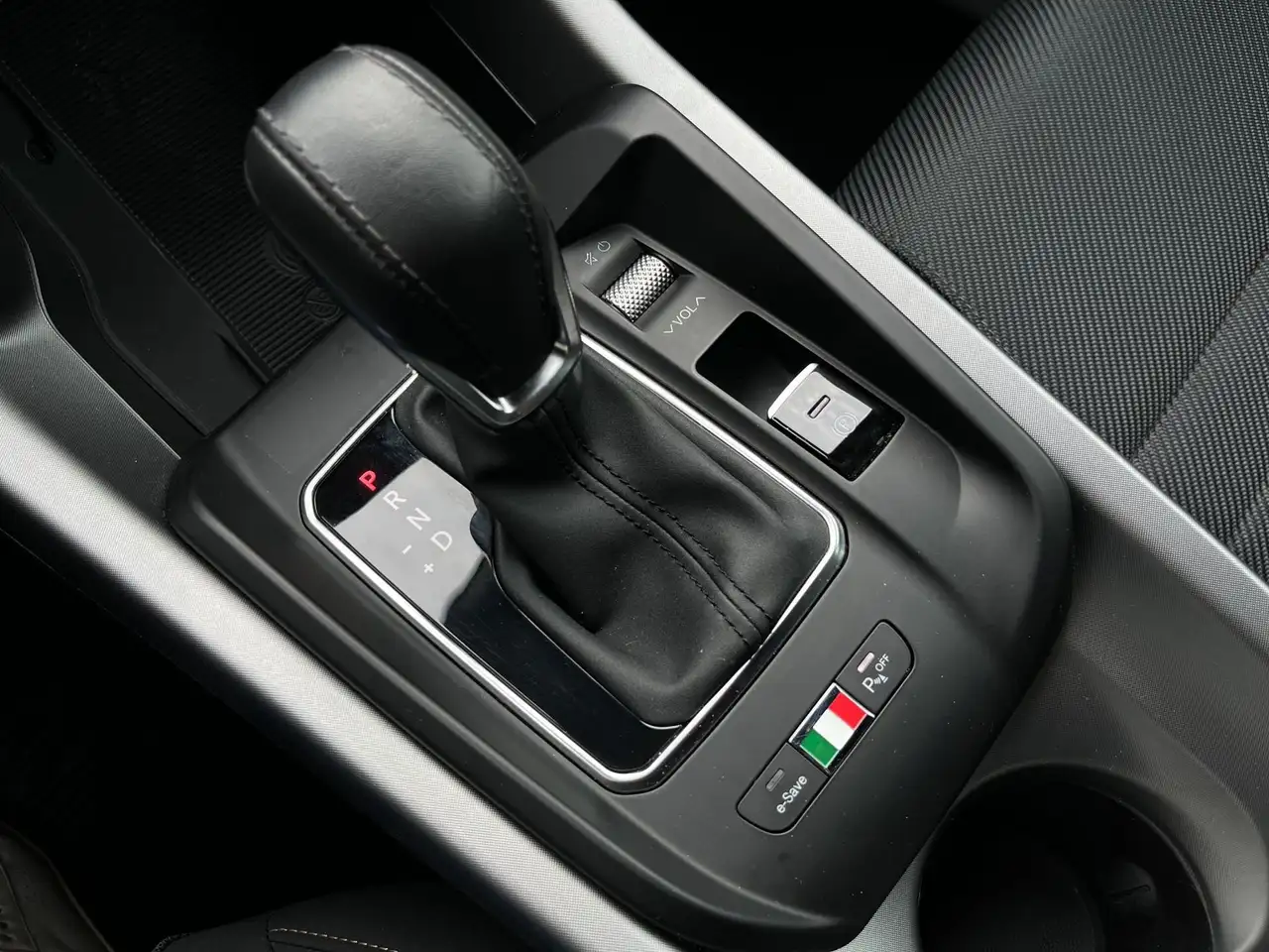 Alfa Romeo Tonale 2024 — фото 22