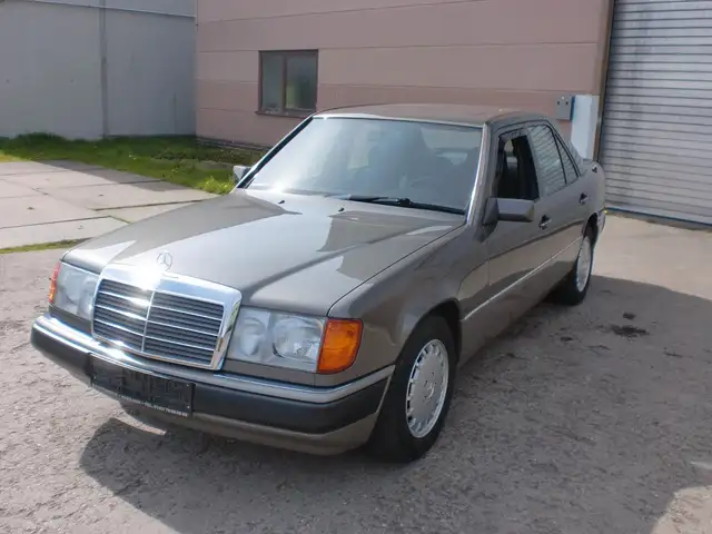 Mercedes-Benz E 230 E,Automatik,H-Zulassung,Sammlerzustand!