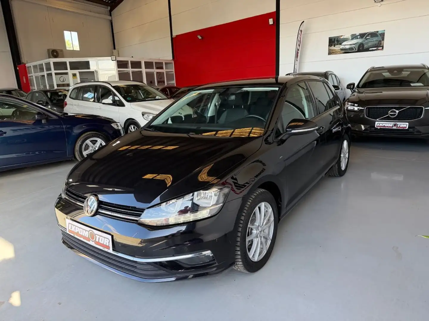 Volkswagen Golf 1.6TDI Advance 85kW Negro - 2