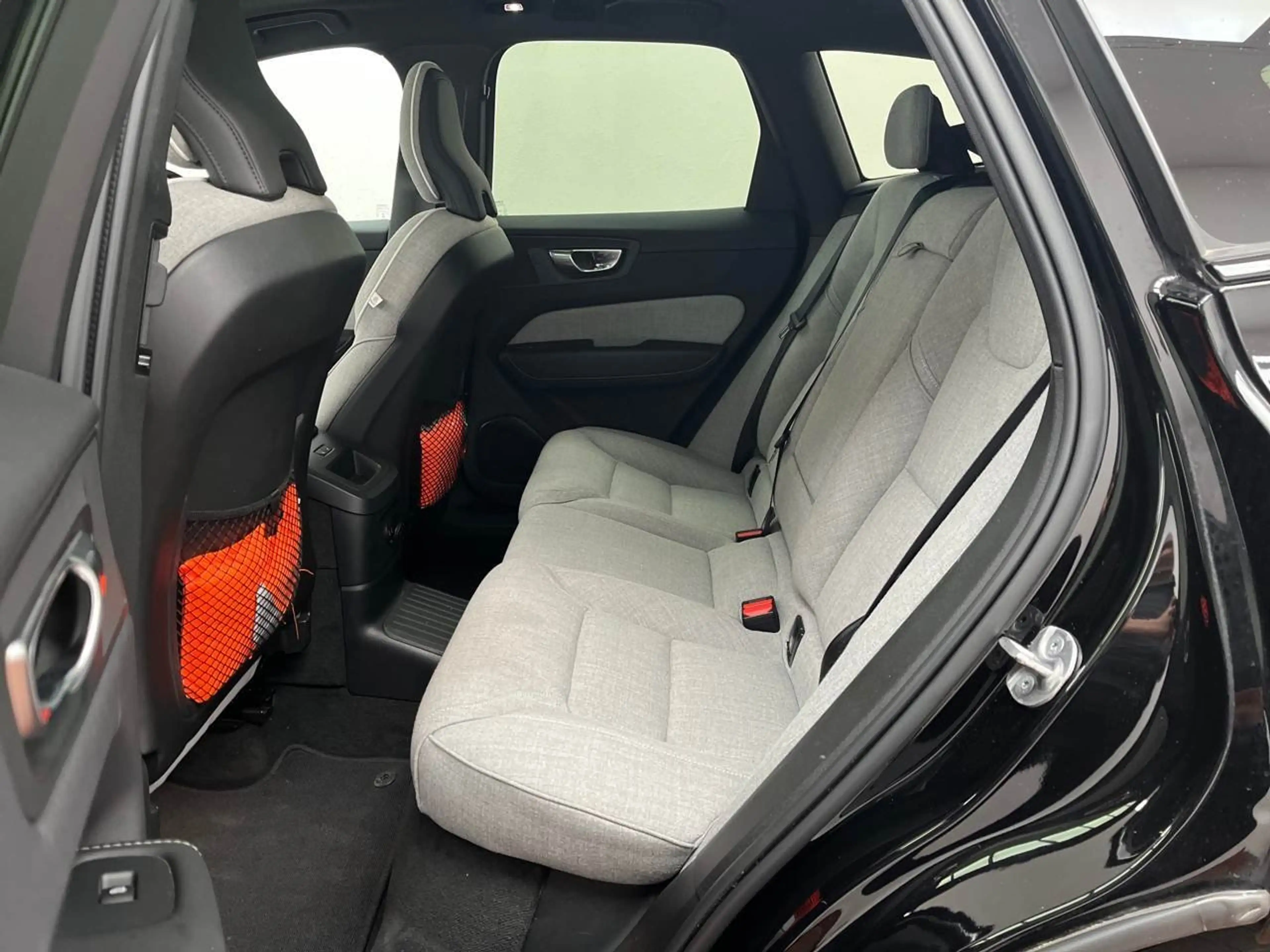 Volvo XC60 XC 60 T6 Twin Engine AWD R Design Plug-In — photo 12