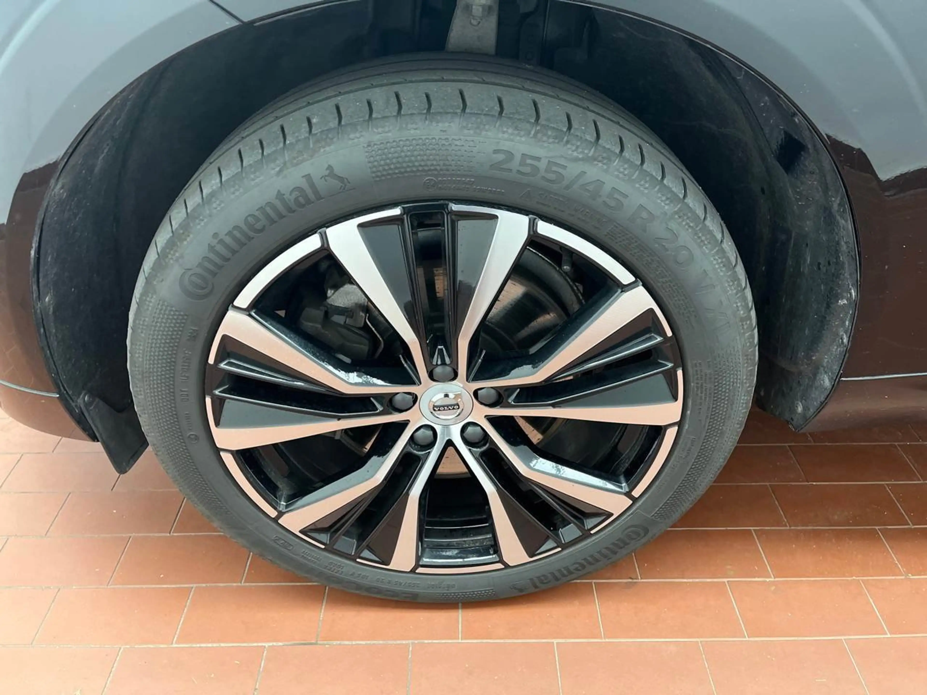 Volvo XC60 XC 60 T6 Twin Engine AWD R Design Plug-In — photo 13