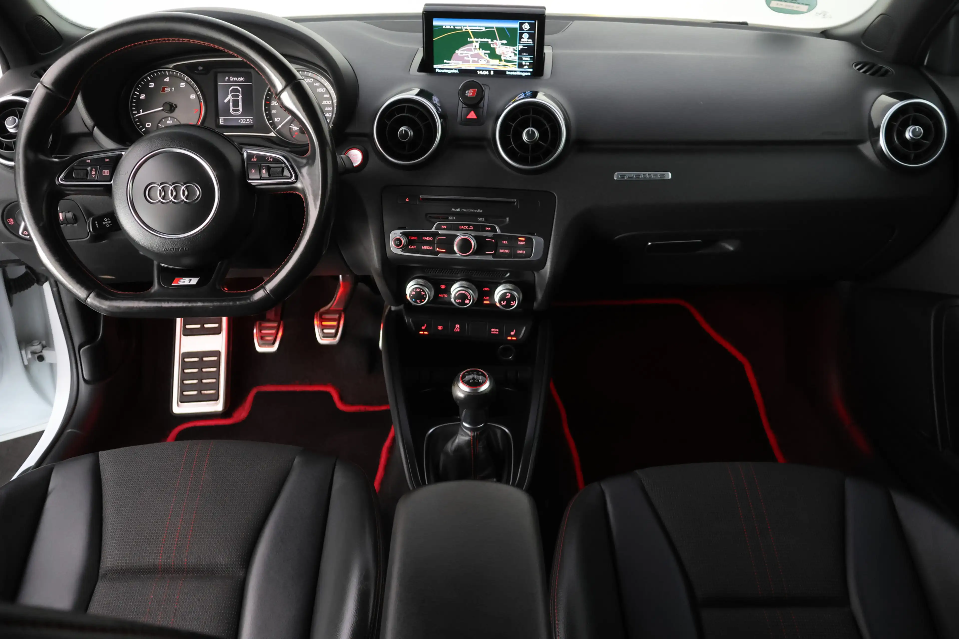 Audi S1 2.0TFSI S1 Quattro Pro Line Plus XENON | NAVI | LE — photo 16