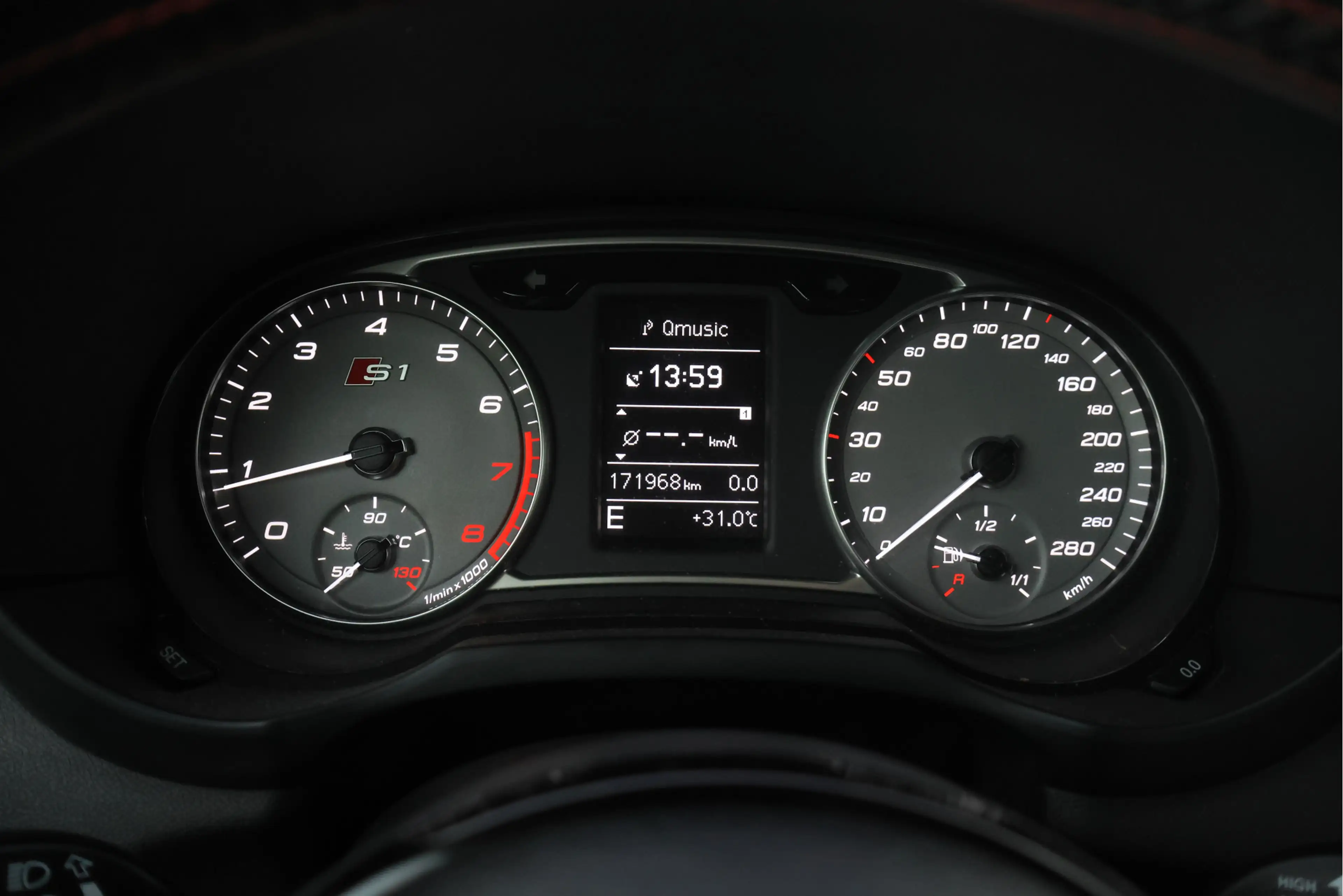 Audi S1 2.0TFSI S1 Quattro Pro Line Plus XENON | NAVI | LE — photo 14