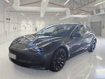 75 KWH PERFORMANCE DUAL MOTOR 4WD 4 PORTE BERLINA