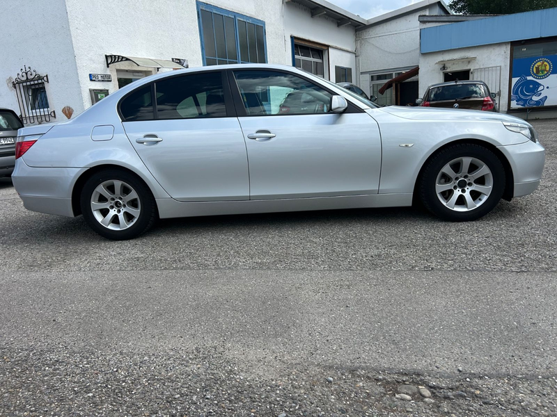 BMW 520 i A — photo 4