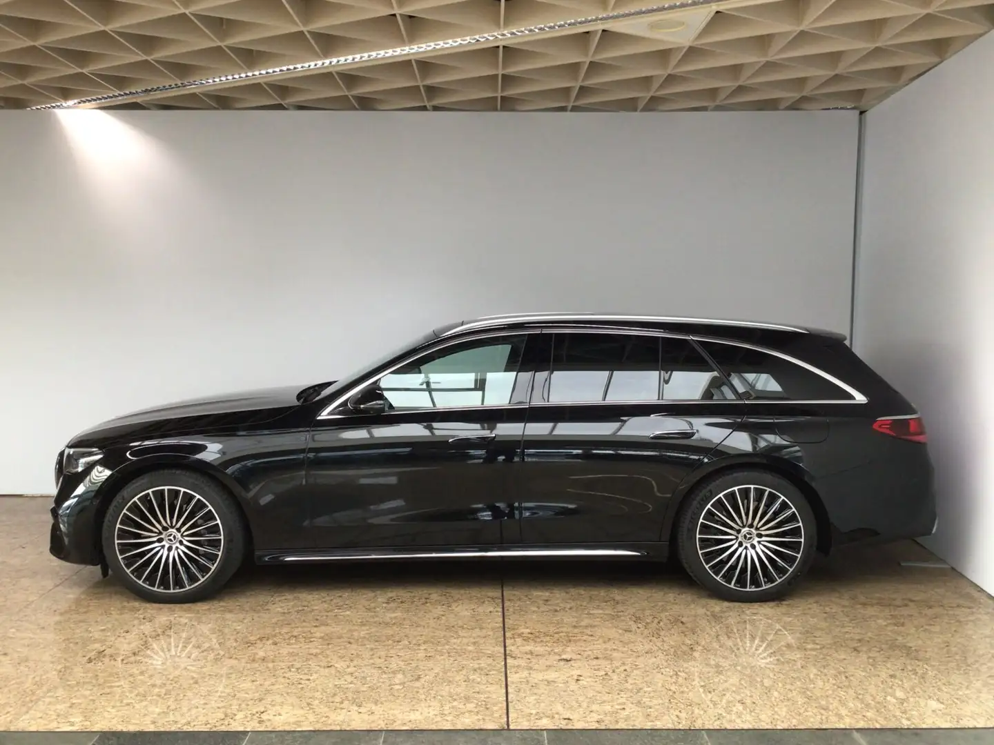 Mercedes-Benz E 300 E 300 T de 4M EQ AMG Line Plus/Energ/Leder/Airm Noir - 2