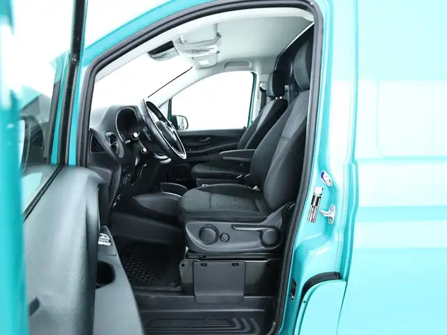 Mercedes-Benz Vito view 8